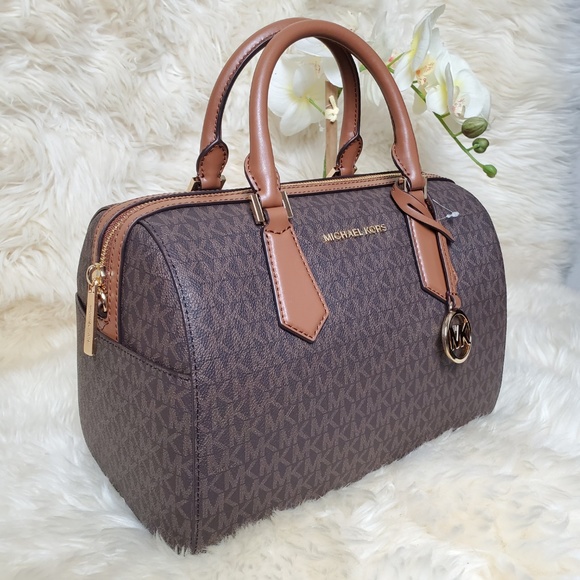 🔥SALE🔥 Michael Kors Hayes Large Duffle Handbag - Picture 4 of 8